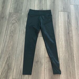 Small pleather leggings 🤍